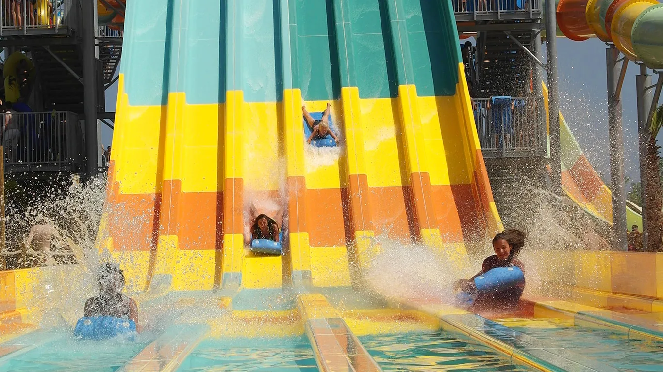 Surf-racer Aqualand Cap D'Agde